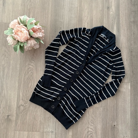 Vince Black Striped Button Down Tunic Cardigan Sweater - Picture 3 of 8